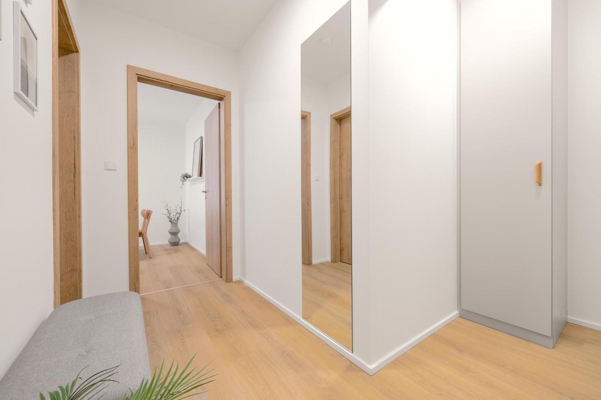 شقة Bright 2Br - 5Th Floor, Balcony, Free Parking By Gravity براغ المظهر الخارجي الصورة