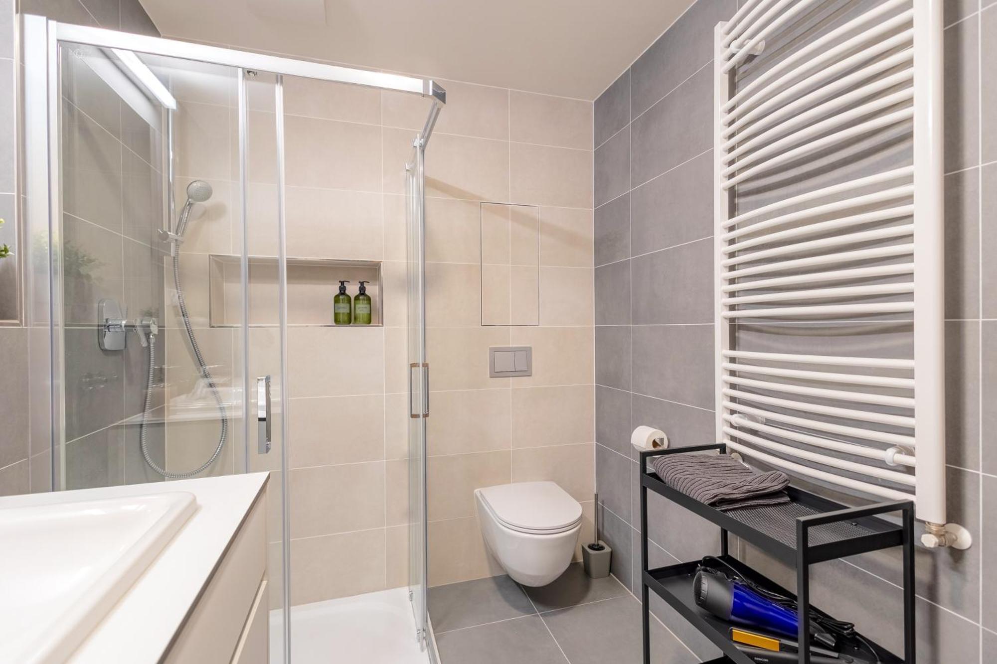 شقة Bright 2Br - 5Th Floor, Balcony, Free Parking By Gravity براغ المظهر الخارجي الصورة